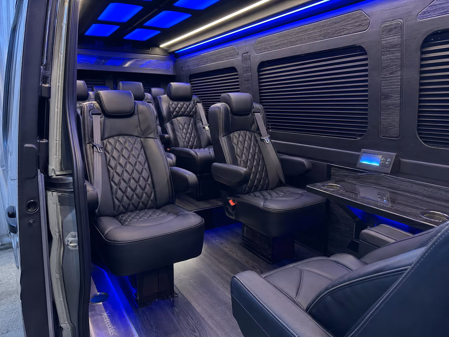 Santa Clarita School Event & Field Trip Transportation